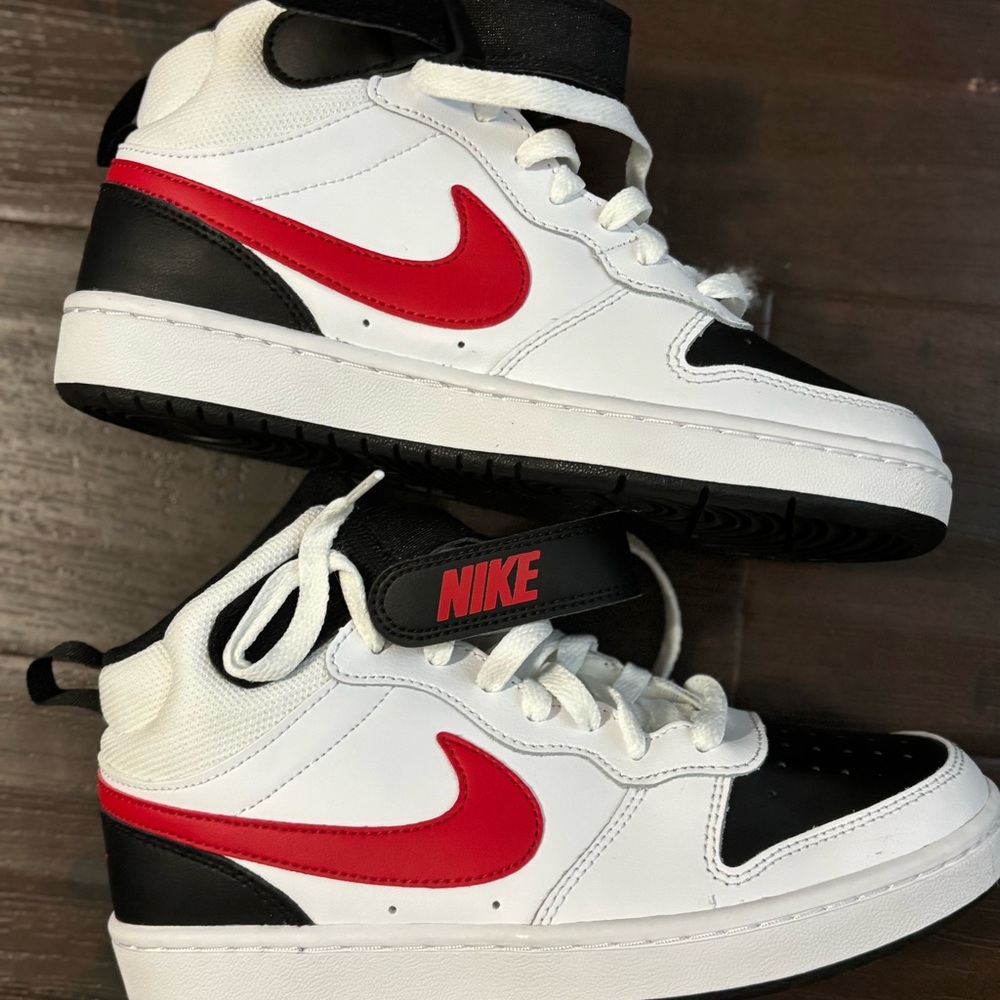 Nike Court Borough Mid 2 Kids (5Y)